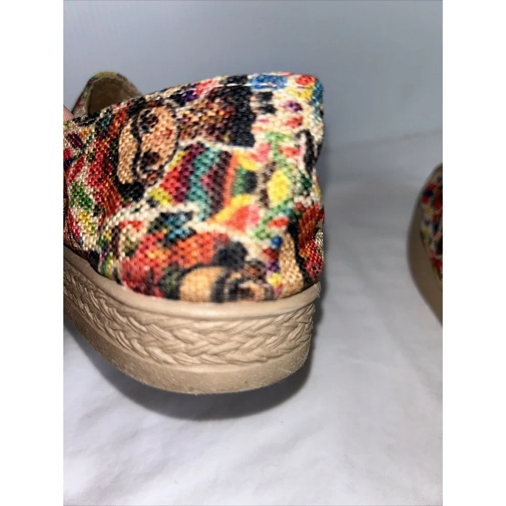 Sarahi's Artesianias Mexicanas Frida slip on‎ espadrilles Women's Size 9